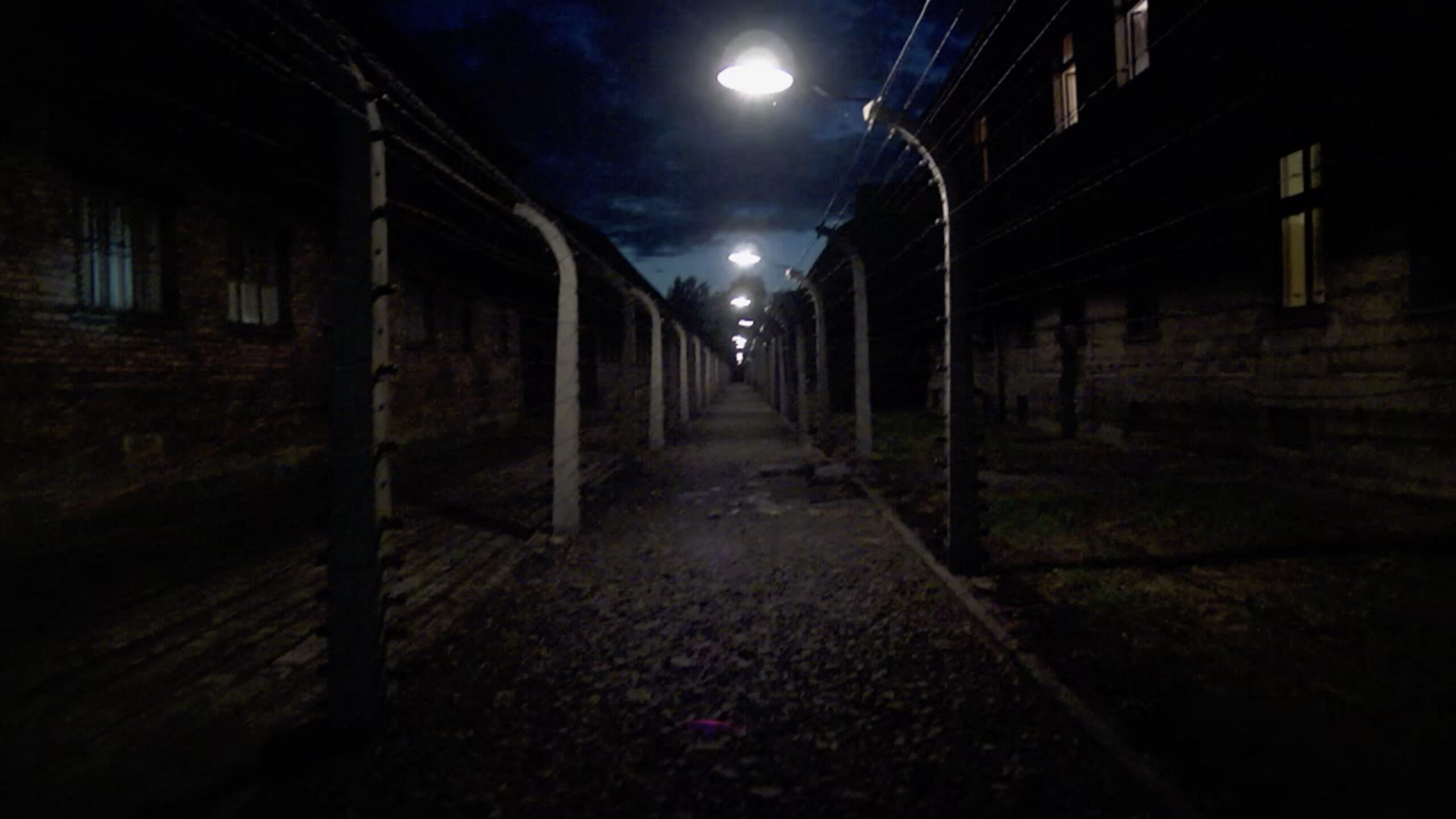 7-Tage-In-Auschwitz_0002_Ebene-1